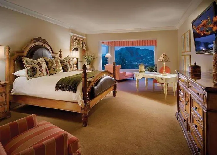 Sanctuary Camelback Mountain And Hotel Paradise Valley