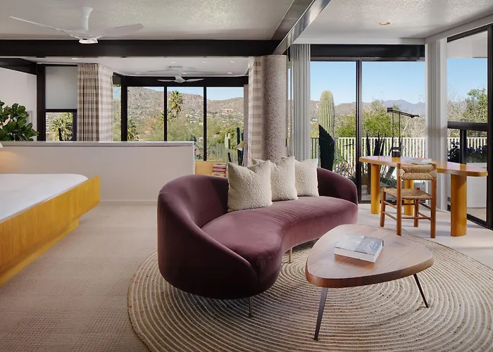 Sanctuary Camelback Mountain And 4*