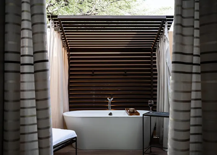 Hotel Sanctuary Camelback Mountain And
