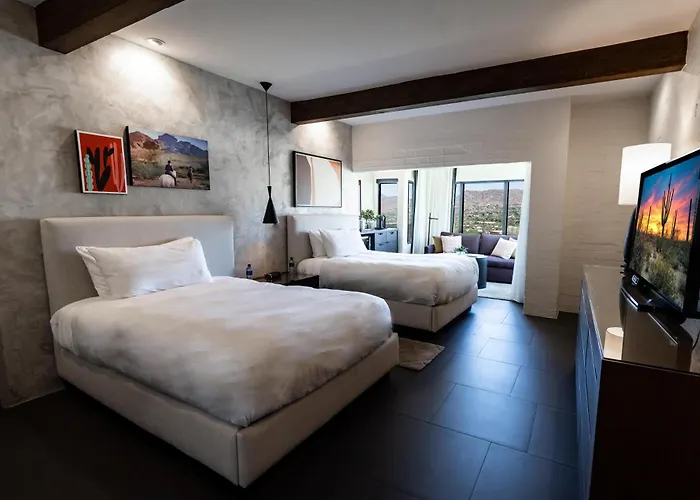 Hotel Sanctuary Camelback Mountain And 4*