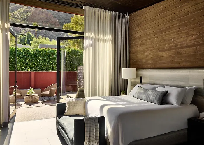 Sanctuary Camelback Mountain And Hotel 4*