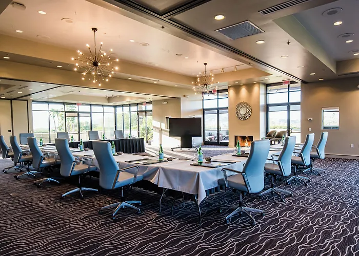 Sanctuary Camelback Mountain And Hotel 4*