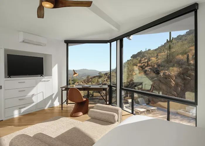 Sanctuary Camelback Mountain And Hotel
