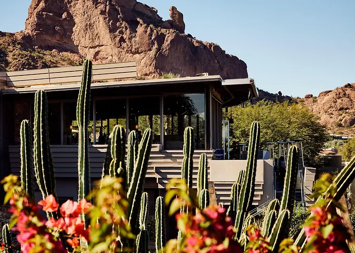 Hotel Sanctuary Camelback Mountain And